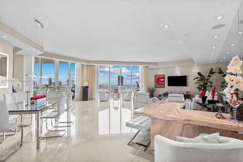 21200 Point Pl, Aventura, FL 33180