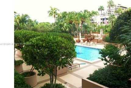 251 Crandon Blvd, Key Biscayne, FL 33149
