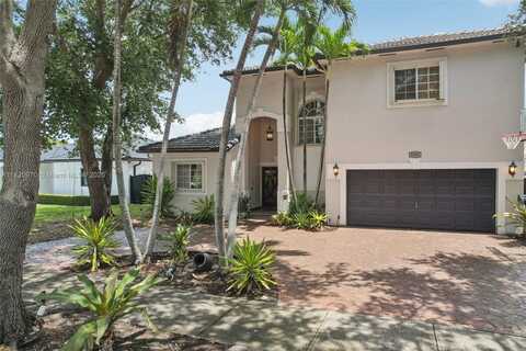 8981 NW 166th Ter, Miami Lakes, FL 33018