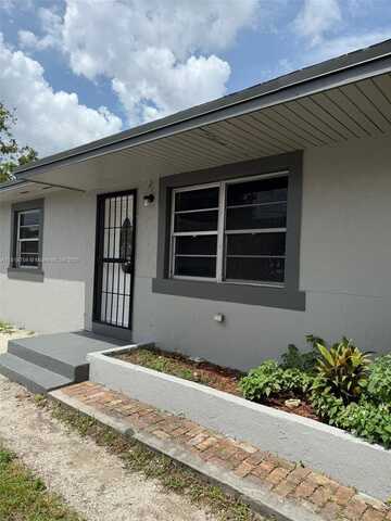 740 NW 100th St, Miami, FL 33150
