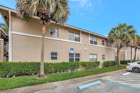 826 Twin Lakes Dr, Coral Springs, FL 33071