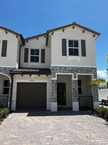 2424 SE 28th St, Homestead, FL 33035