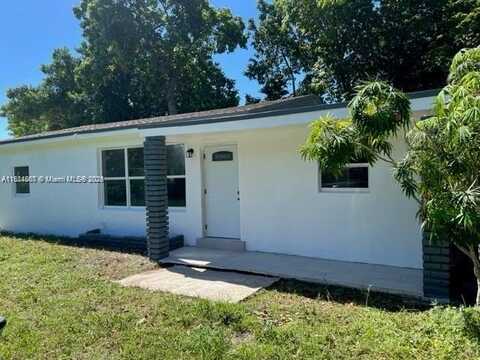 122 Harvard Rd, West Park, FL 33023