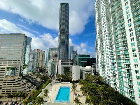 950 Brickell Bay Dr, Miami, FL 33131