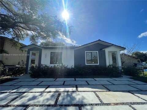 3096 NW 27th St, Miami, FL 33142