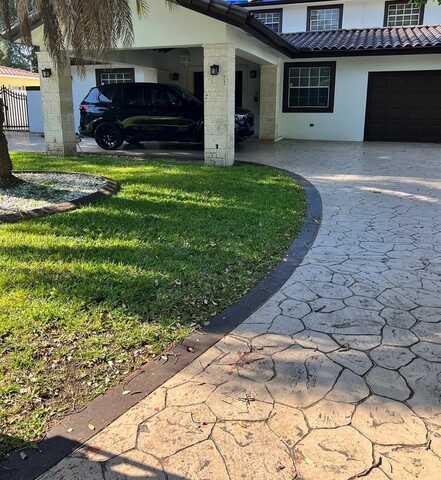 6284 SW 26th St, Miami, FL 33155