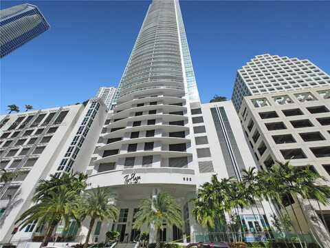 950 Brickell Bay Dr, Miami, FL 33131