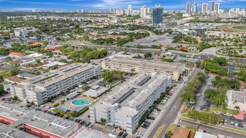 329 SE 3rd St, Hallandale Beach, FL 33009