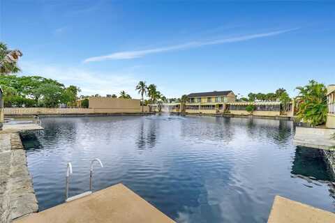 15461 Kippford Ct, Miami Lakes, FL 33014