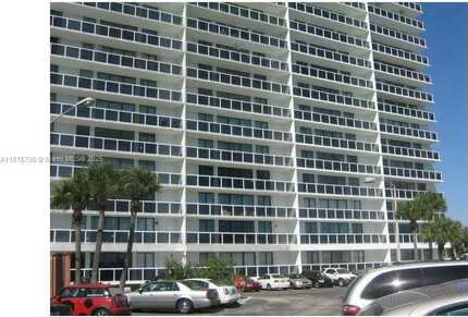 20505 E Country Club Dr, Aventura, FL 33180