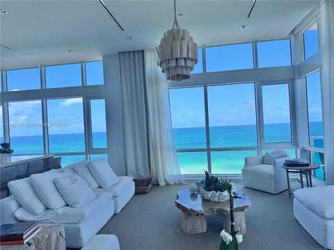 102 24th St, Miami Beach, FL 33139