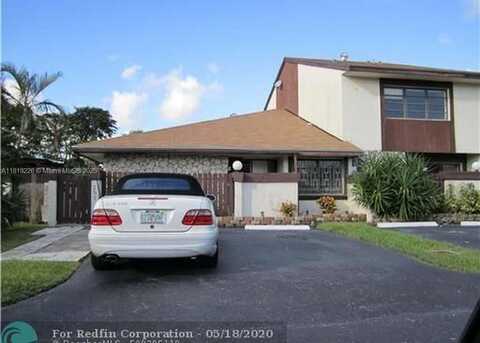 267 NE 201st Ter, Miami, FL 33179