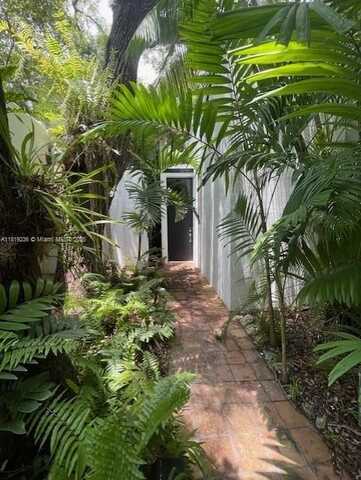 3026 Day Ave, Miami, FL 33133