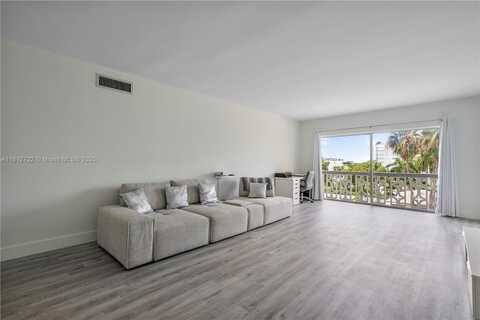 9700 E Bay Harbor Dr, Bay Harbor Islands, FL 33154