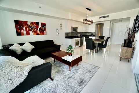 92 SW 3rd St, Miami, FL 33130