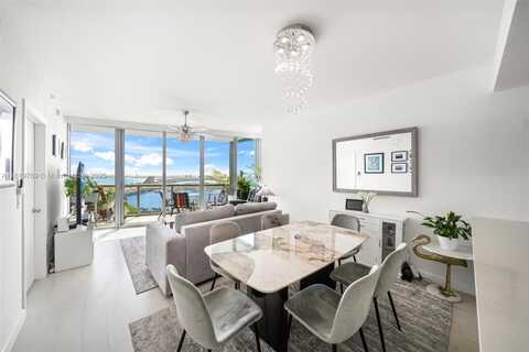 888 Biscayne Blvd, Miami, FL 33132