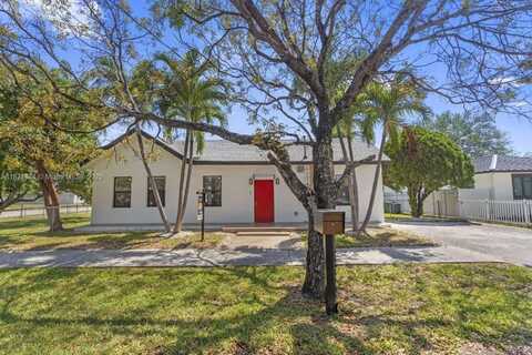 601 SW 1st St, Hallandale Beach, FL 33009