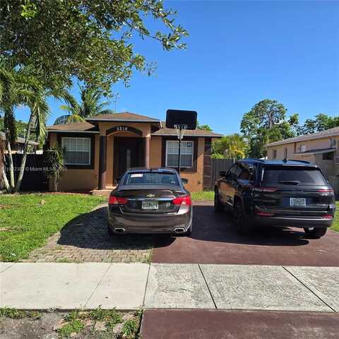 5214 Wiley St, Hollywood, FL 33021