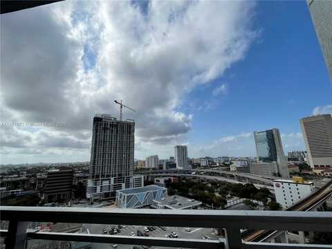 90 SW 3rd St, Miami, FL 33130