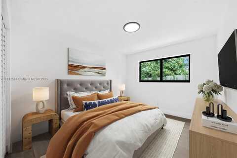 37 NW 59th St, Miami, FL 33127