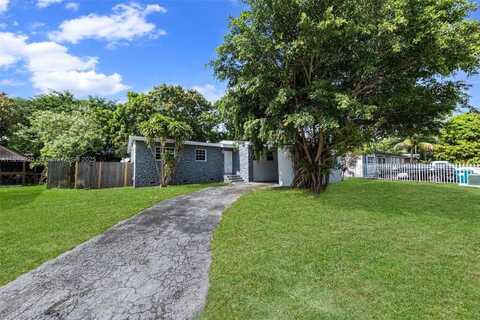 725 NE 178th St, Miami, FL 33162