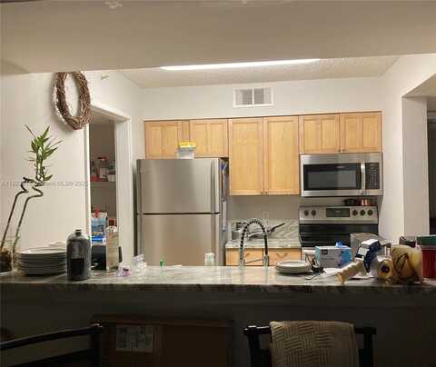 800 Scotia Dr, Hypoluxo, FL 33462