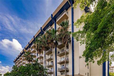 801 NW 47th Ave, Miami, FL 33126