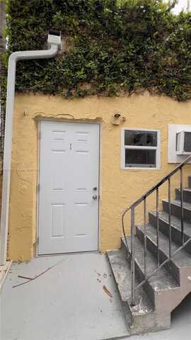 1845 Bay Rd, Miami Beach, FL 33139