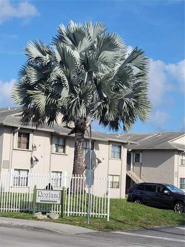 15354 SW 72nd St, Miami, FL 33193