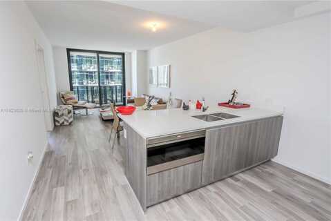 801 S Miami Ave, Miami, FL 33130