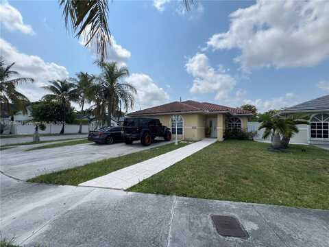 14300 SW 52nd St, Miami, FL 33175