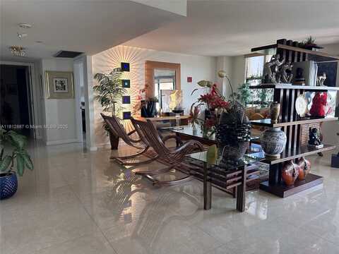 1000 Quayside Ter, Miami, FL 33138