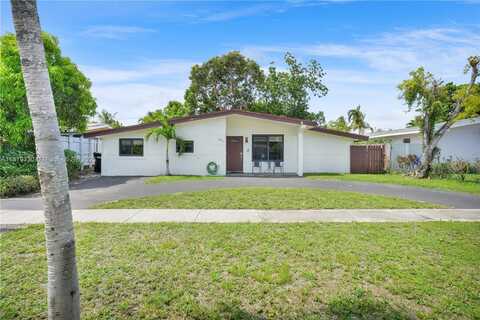 521 NE 175th St, North Miami Beach, FL 33162