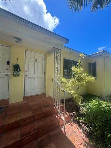 1015 NE 112th St, Biscayne Park, FL 33161