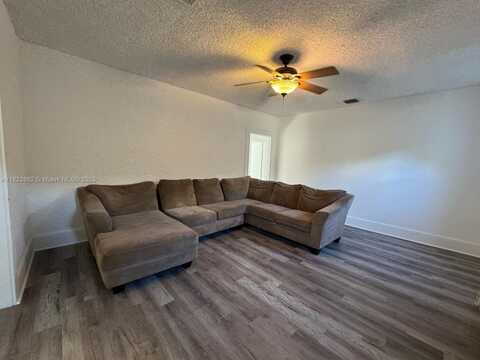 1932 Dewey St, Hollywood, FL 33020
