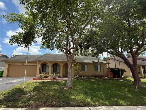 10480 NW 20th Ct, Sunrise, FL 33322