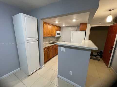 10903 N Kendall Dr, Miami, FL 33176