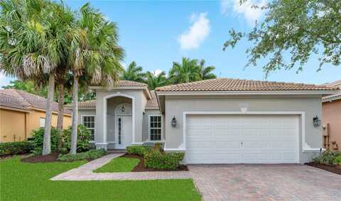 4413 W Whitewater Ave, Weston, FL 33332