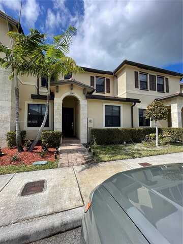 10586 W 33rd Ct, Hialeah, FL 33018