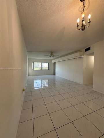 2825 NE 201 ST TER, Aventura, FL 33180