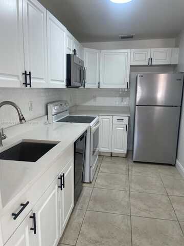 2329 NE 173rd St, North Miami Beach, FL 33160