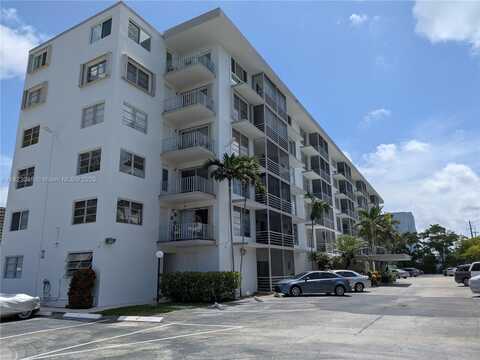 1750 NE 115th St, Miami, FL 33181