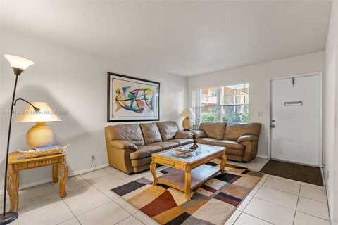 200 Croton Ave, Lantana, FL 33462