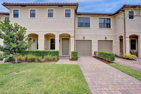4659 Silver Saw Ln, Lake Worth, FL 33463