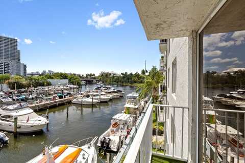 1720 NW N River Dr, Miami, FL 33125