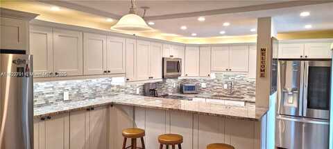 825 Center St, Jupiter, FL 33458