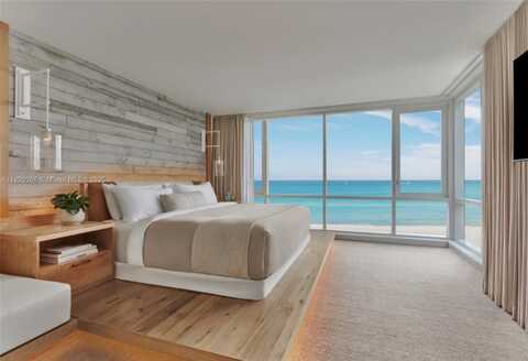 102 24th St, Miami Beach, FL 33139
