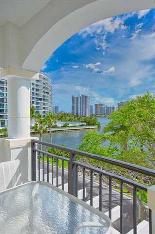 3255 NE 184th St, Aventura, FL 33160