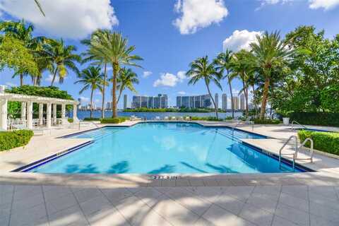 3245 NE 184 St, Aventura, FL 33160