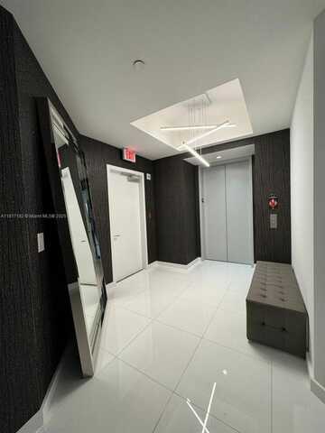 851 NE 1st Ave, Miami, FL 33132